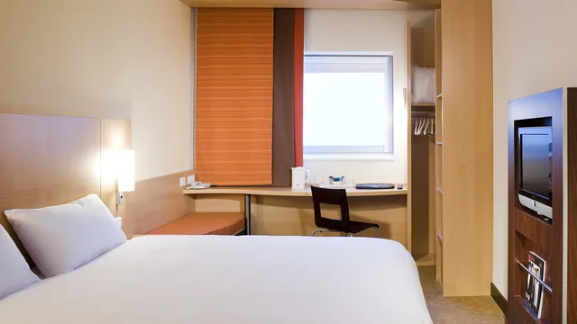 Ibis Cardiff photo 6