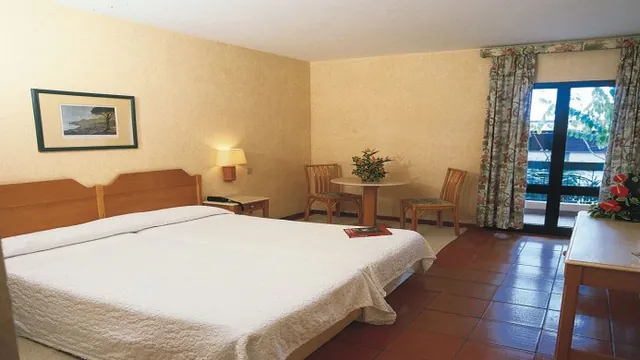 Holiday Inn Madrid photo 3