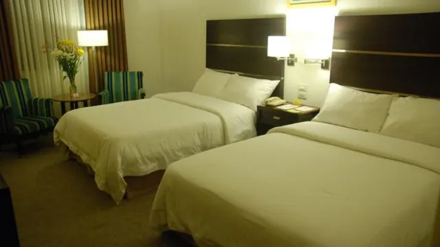 Days Hotel Iloilo photo 1