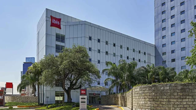 Ibis Monterrey Valle photo 6