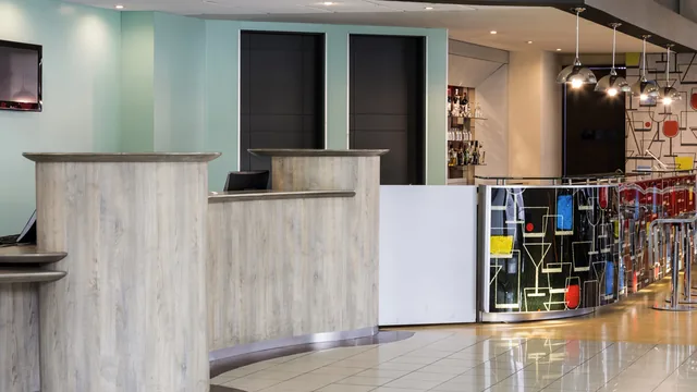 Ibis Monterrey Valle photo 8