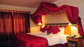 Hotel Holiday International