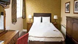 Rising Sun Hotel Cheltenham