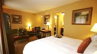 Embassy Suites by Hilton Williamsburg