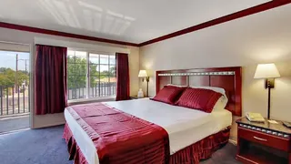 Americas Best Inn Anaheim