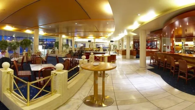 Caravelle Hotel Ho Chi Minh City photo 2