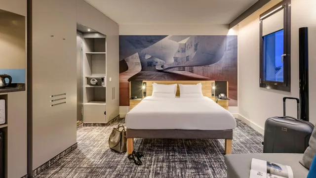 Days Hotel by Wyndham Tagaytay photo 2