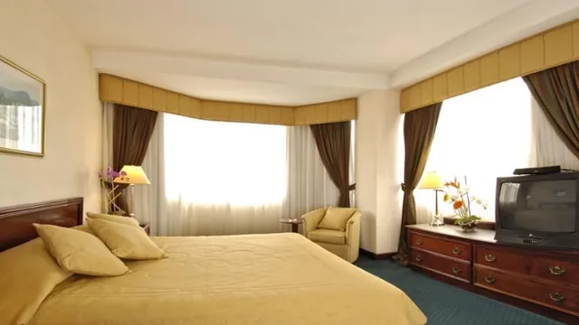 Hotel Nikko Saigon photo 3