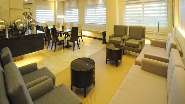 Imperial Palace Suites Quezon City Hotel photo 1