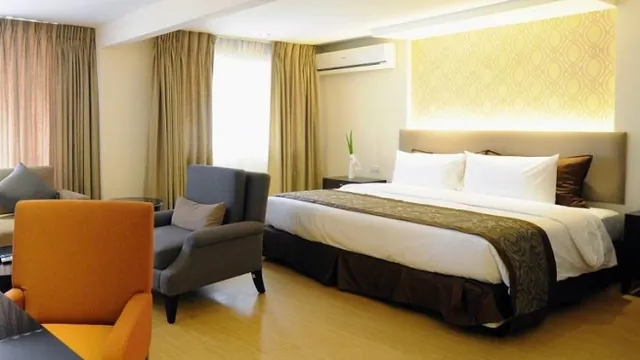 Imperial Palace Suites Quezon City Hotel photo 2