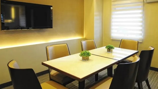 Imperial Palace Suites Quezon City Hotel photo 3