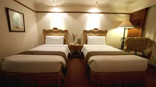 Waterfront Airport Hotel & Lapu Lapu City