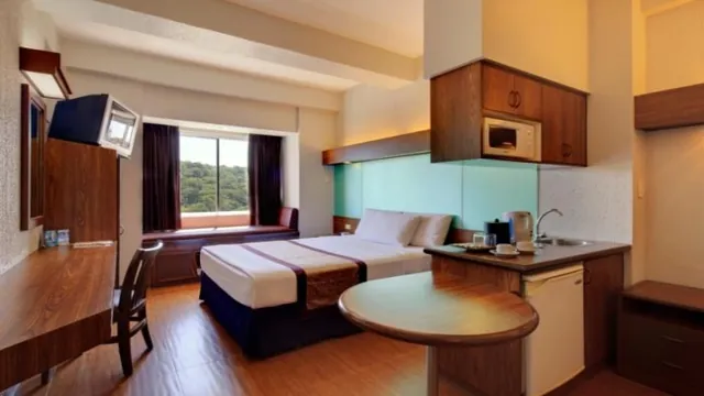 Microtel Inn & Suites Baguio photo 2