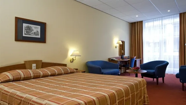 Ramada by Wyndham Acapulco Hotel & Suites photo 3