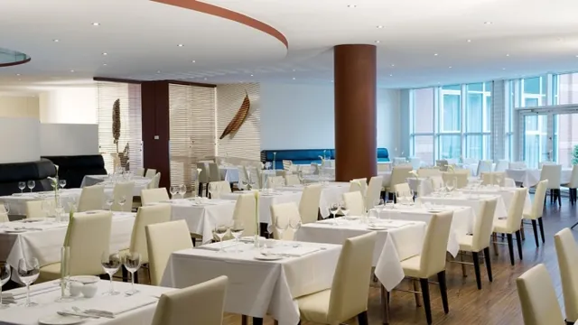 NH Hotel Dresden photo 1