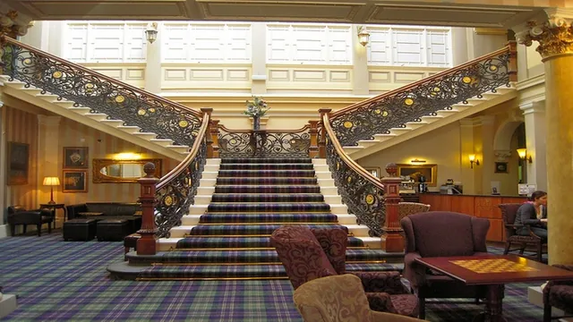 Ramada Hotel & Suites by Wyndham Izmir Kemalpasa photo 1