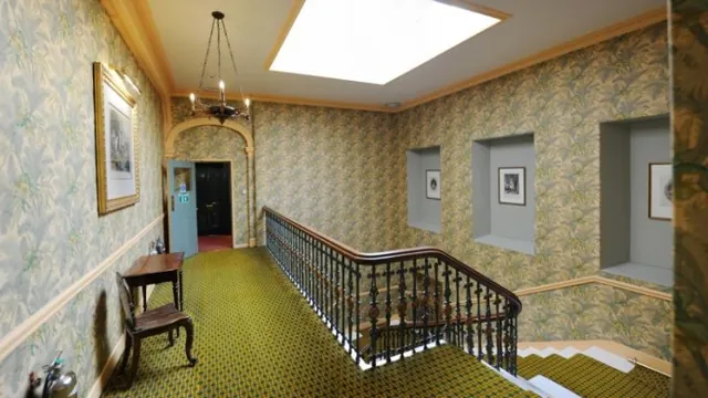 Ramada Hotel & Suites by Wyndham Izmir Kemalpasa photo 2