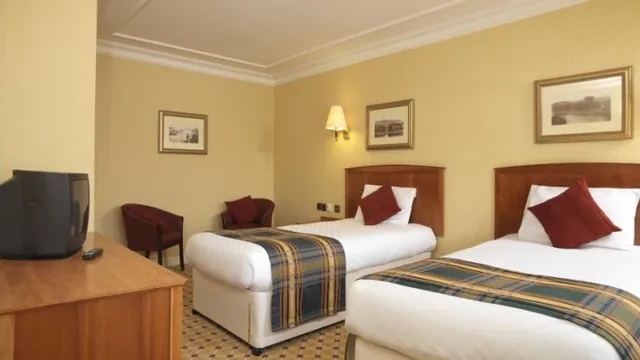 Ramada Plaza by Wyndham Izmir photo 2