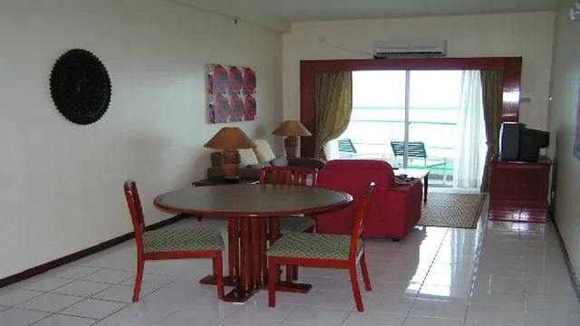 Rainbow Paradise Beach Resort photo 2