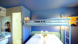 Ramada Encore by Wyndham Jiusuo Downtown