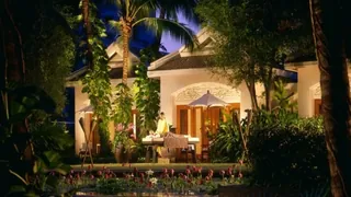 Four Seasons Hotel Bangkok