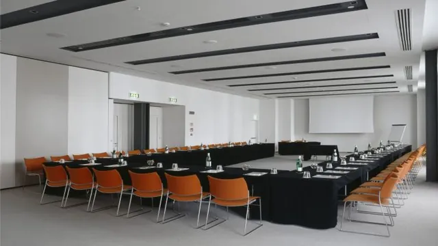 Super 8 by Wyndham Adrian photo 2