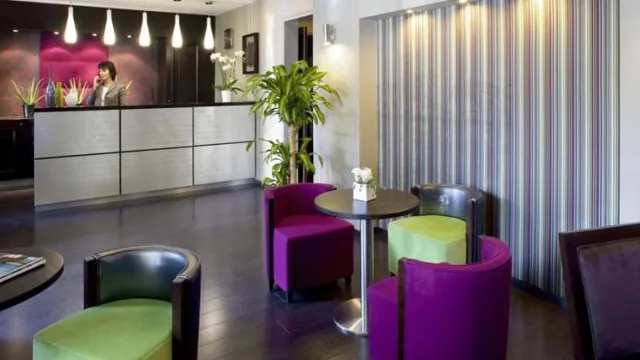 Super 8 by Wyndham Arlington Near AT&T Stadium photo 3