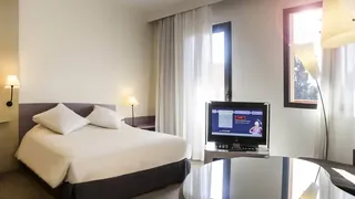 Super 8 by Wyndham Beijing Nan Luo Gu Xiang