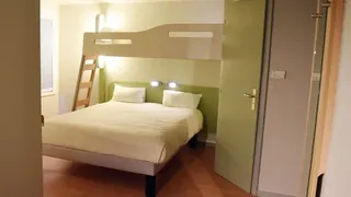 Super 8 by Wyndham Beijing Cao Qiao Station