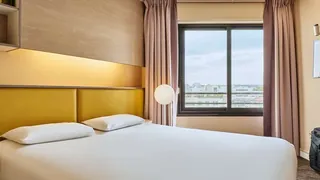 Super 8 by Wyndham Beijing Fangzhuang Qiao