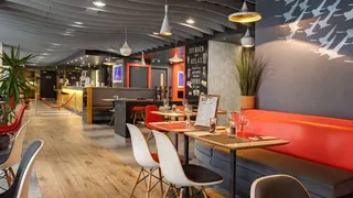 Ibis Brighton City Centre - Station