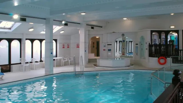 Super 8 by Wyndham Guangzhou JiaHe WangGang Subway Station photo 1