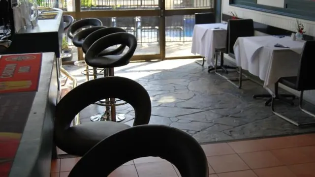 Super 8 by Wyndham Guiyang Qian Ling Park Rui Jin North Road photo 1