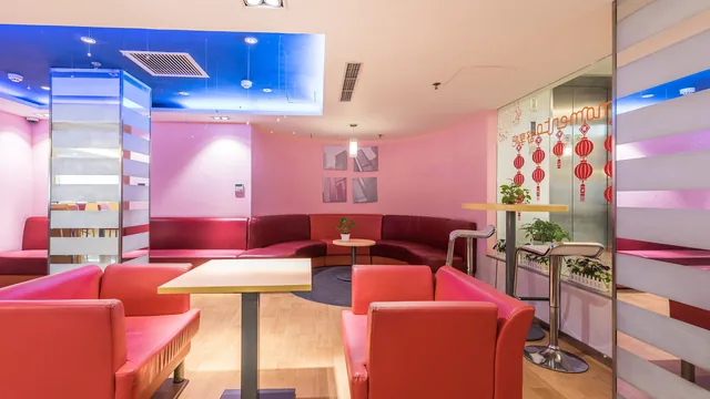 Ibis Shanghai Xujiahui photo 1