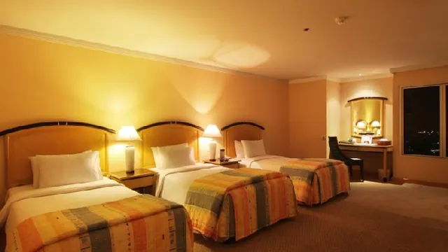 Baiyoke Suite Hotel photo 1