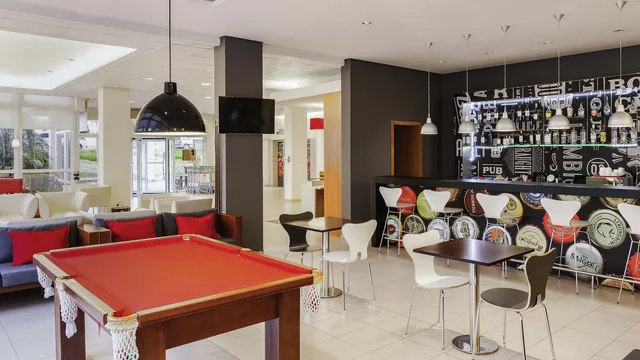 Super 8 by Wyndham Kaiyuan Railway Station Zhan Qian Street photo 7