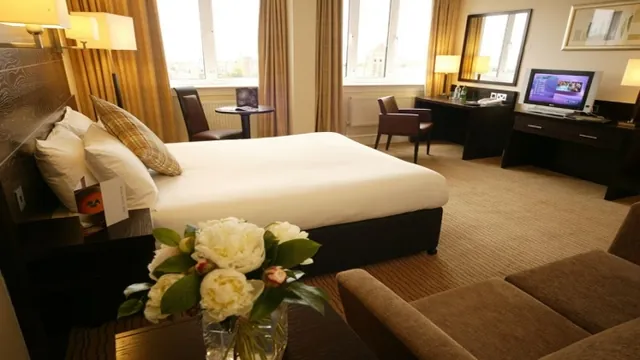 Travelodge by Wyndham Appleton photo 2