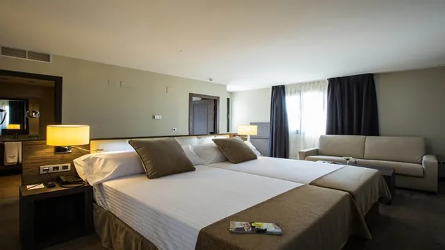 Macia Gran Via Hotel Granada photo 3