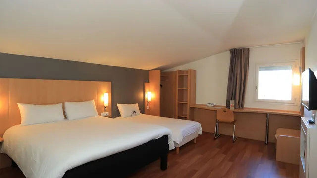 Ibis Aurillac photo 3