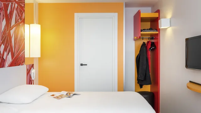 Rodeway Inn & Suites Near Convention Center Anaheim photo 1