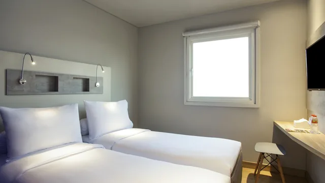 Ibis budget Surabaya Diponegoro photo 2