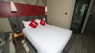 Ibis Chengdu American Center Hotel