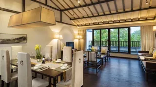 Banyan Tree Huangshan