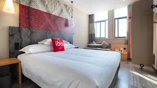 Ibis Guanyun Kowloon Port Water Street Hotel