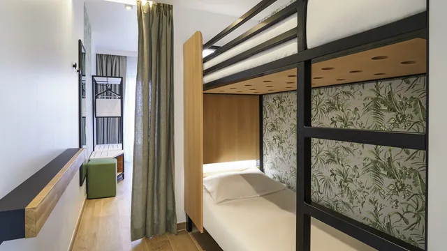 Mercure Avignon Gare TGV photo 5