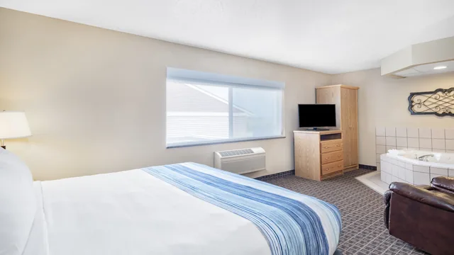 AmericInn by Wyndham Aberdeen Event Center photo 7