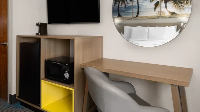 Days Inn by Wyndham Acworth photo 7