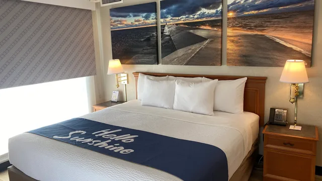 Days Inn & Suites by Wyndham Arlington Heights photo 7