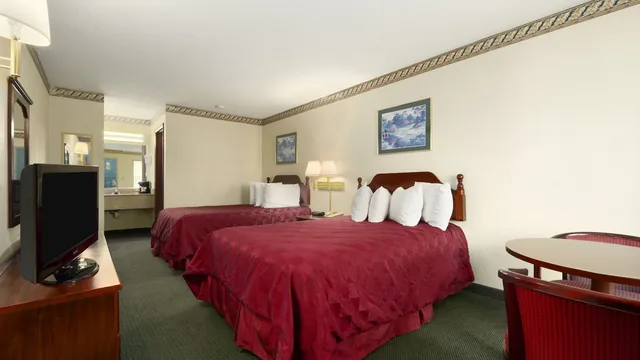 Days Inn by Wyndham Augusta/Fort Eisenhower photo 2