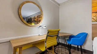 Days Inn by Wyndham Birmingham/West